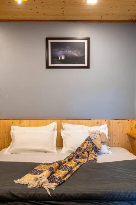 The Hill Story, Entire Chalet, Offbeat,Cozy Mussoorie Exterior photo