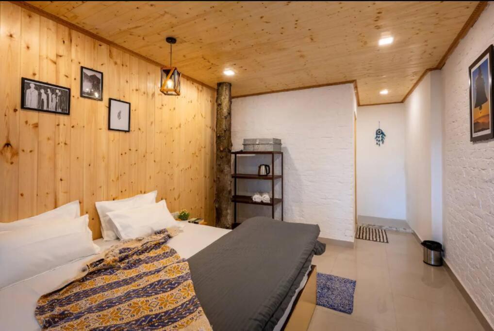 The Hill Story, Entire Chalet, Offbeat,Cozy Mussoorie Exterior photo