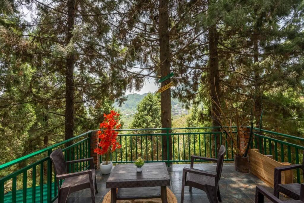 The Hill Story, Entire Chalet, Offbeat,Cozy Mussoorie Exterior photo